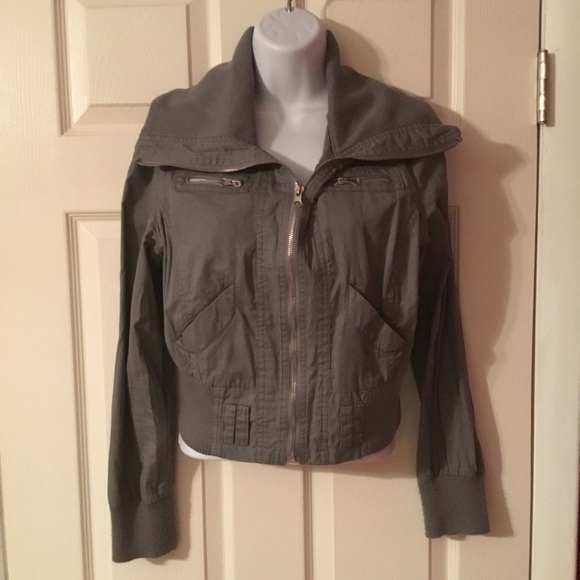 Jacket - Picture 2 of 2